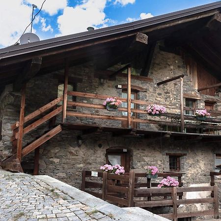 Case Gran Paradiso Villaggio Melignon Rhemes-Saint-Georges Buitenkant foto